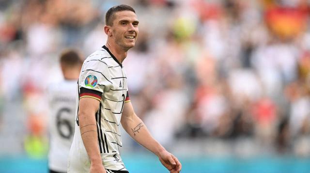 九游娱乐官网-60分钟变身“戈神斯”！勒夫赌对了这件真蓝黑大杀器